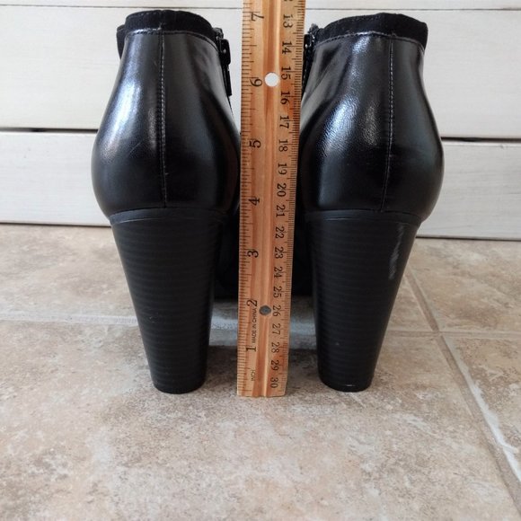 CHARLES JOURDON‎ Paris Cora Women's Size 10 Black Faux Leather Zip Ankle Boots - Picture 5 of 14